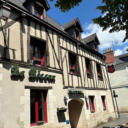 Hotel Le Blason 엉부와스 외부 사진