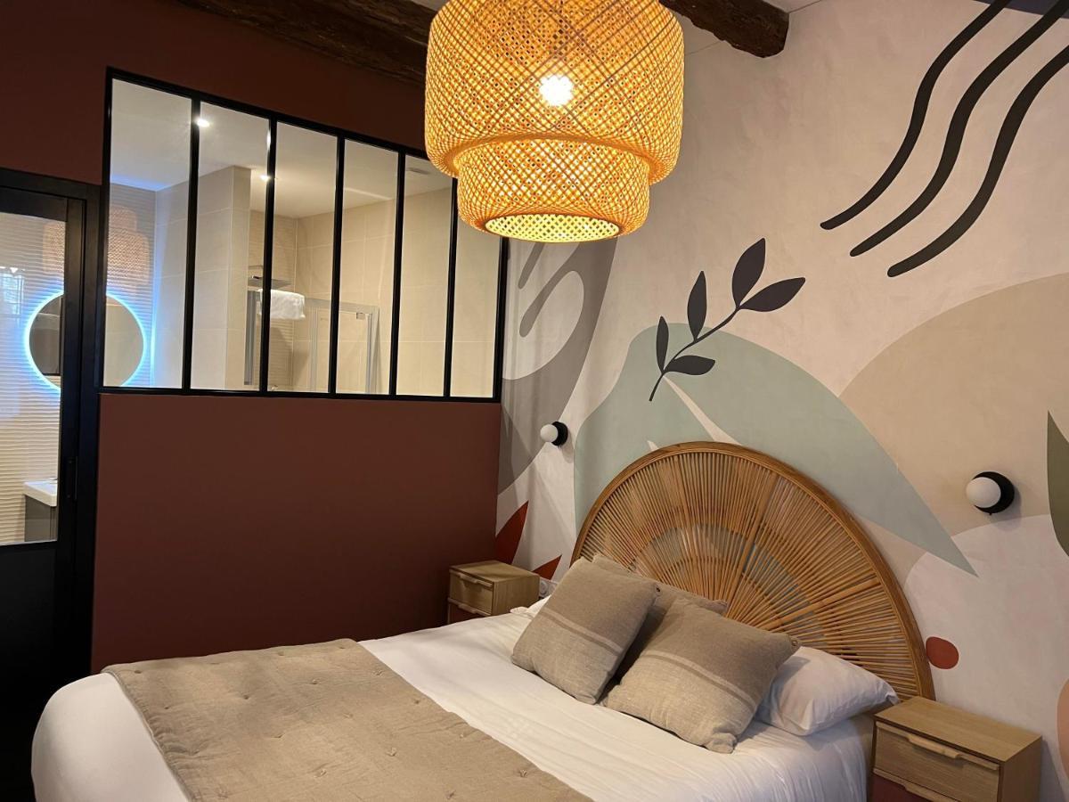 Hotel Le Blason 엉부와스 외부 사진