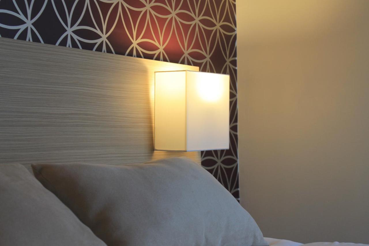 Hotel Le Blason 엉부와스 외부 사진