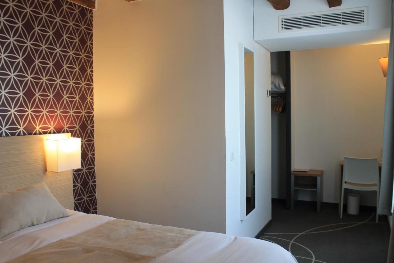 Hotel Le Blason 엉부와스 외부 사진