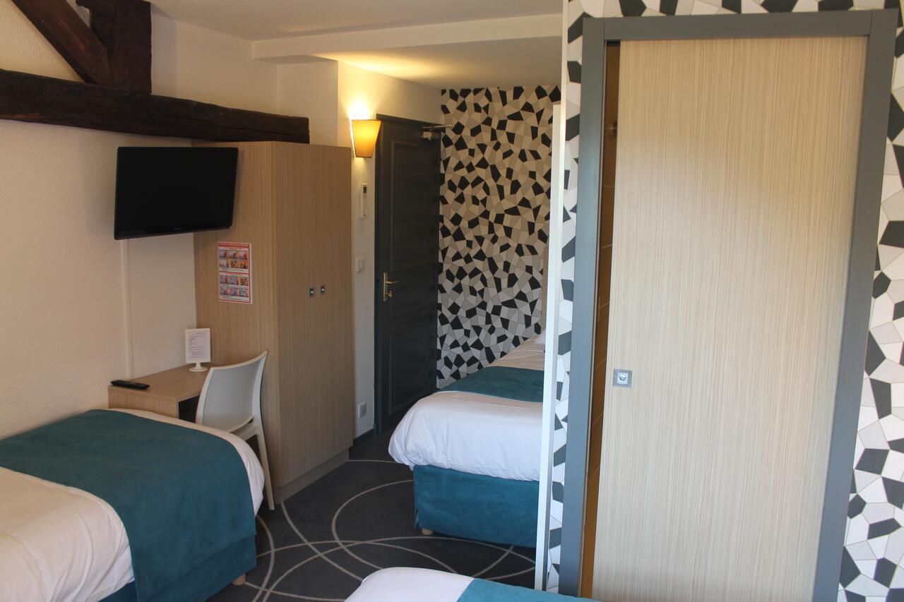 Hotel Le Blason 엉부와스 외부 사진