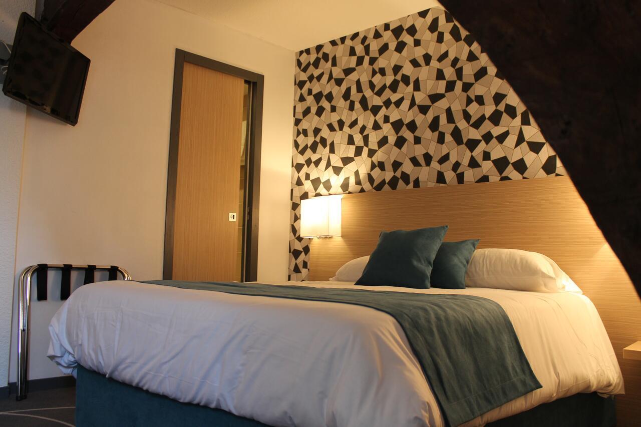 Hotel Le Blason 엉부와스 외부 사진