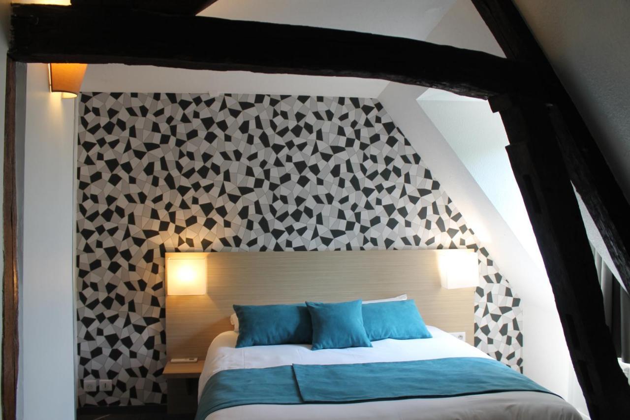 Hotel Le Blason 엉부와스 외부 사진