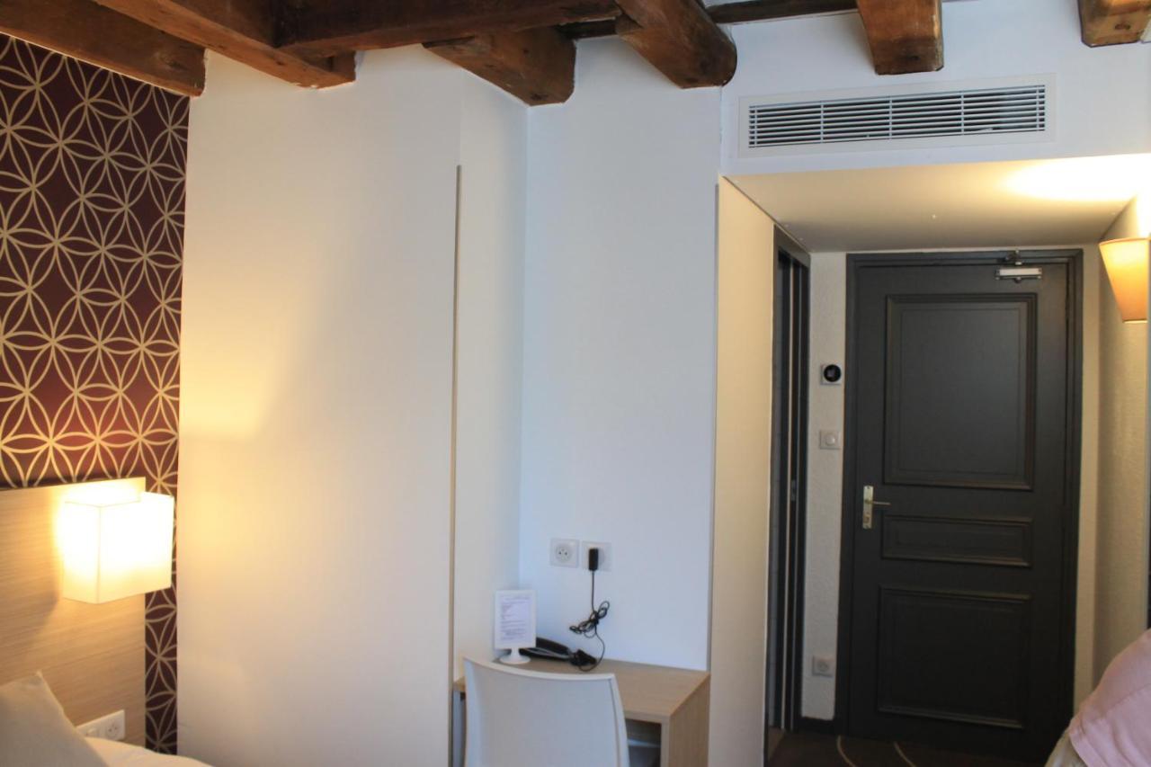 Hotel Le Blason 엉부와스 외부 사진